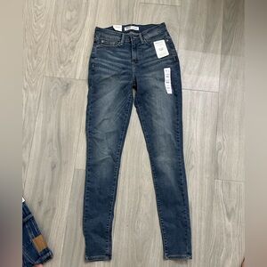 Signature by Levi Strauss Women's Blue Skinny Jeans